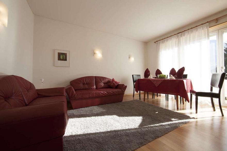 Apartment Suite Garten s B