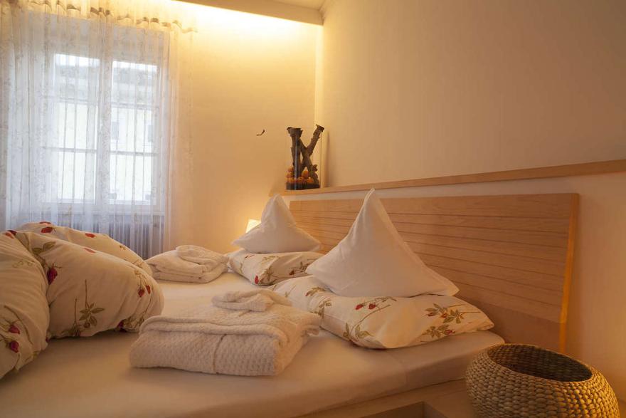 Doppelzimmer ohne Balkon Naturholz-Design 'Acer'