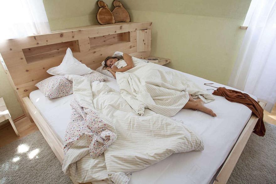 Doppelzimmer ohne Balkon Naturholz-Design 'Pinus Cembra'